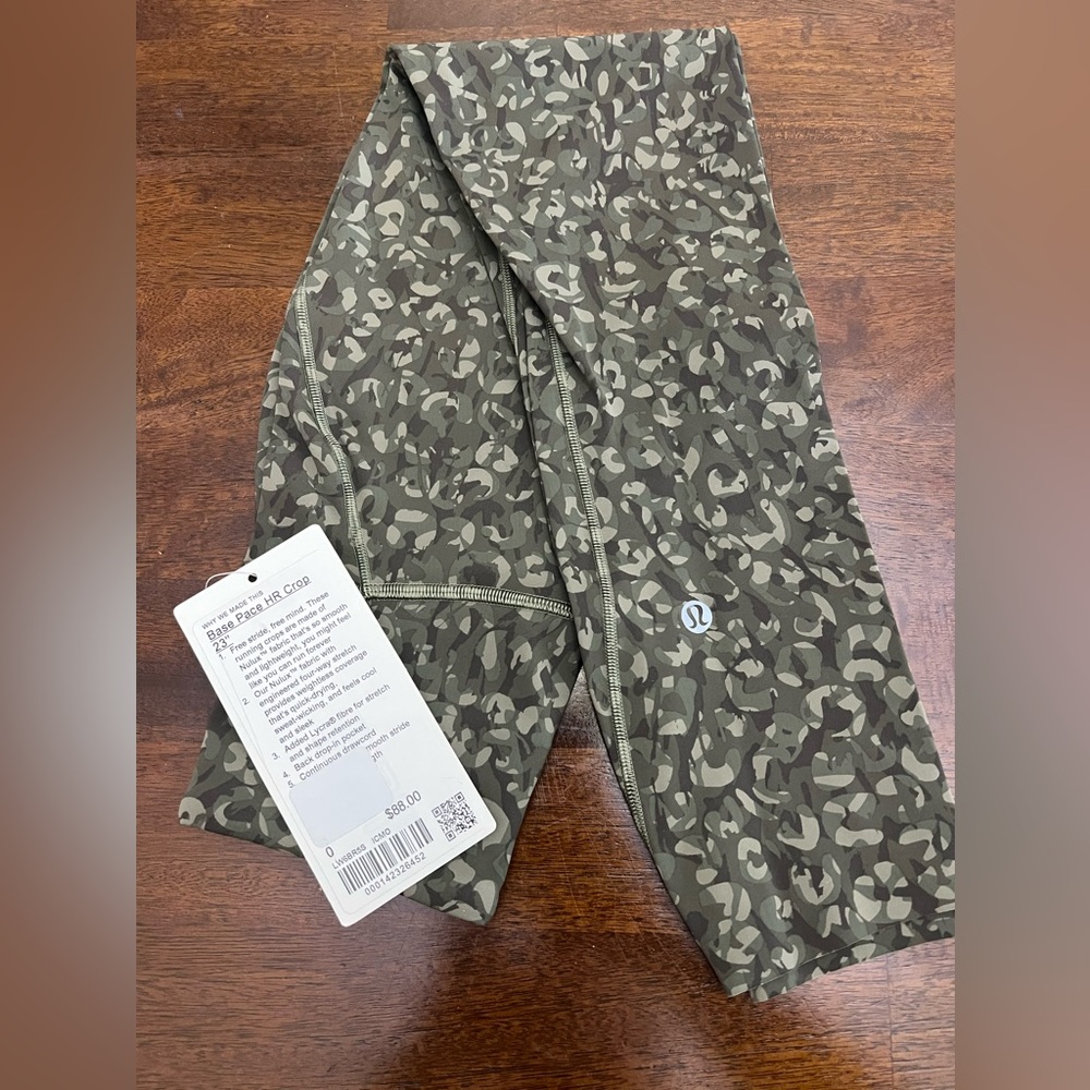 Lululemon Base Pace HR Crop 23”